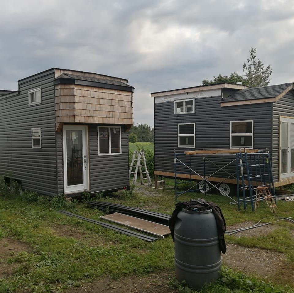 🏠Free Tiny Home Build Guide Based on a real 26ft dual-loft build See plans, framing, and real build photos
